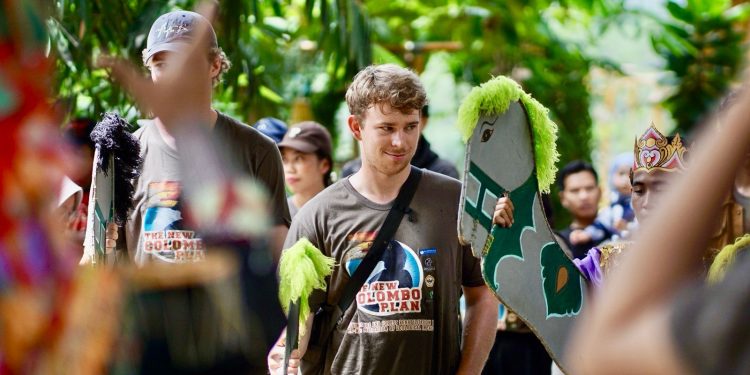 Desa Balida Kedatangan Mahasiswa dari Australia