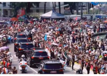 Ribuan Warga Lepas Presiden Jokowi dari Istana Merdeka Menuju Gedung DPR-MPR