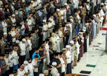 Sholat Tarawih Hapuskan Dosa yang Lalu, Ini Bacaan Doa Shalat Tarawih dan Doa Witir