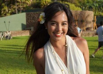 Artis Cantik Ini Bongkar Mafia Politik di Indonesia, Gaji Ratusan Juta Tanpa Kerja Keras! Pendidikan Bisa di Atur