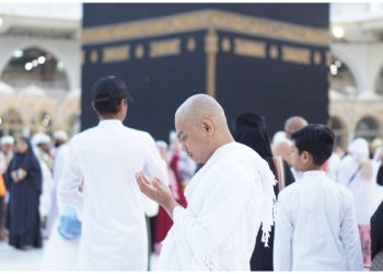 Umrah ke Mekkah dan Madinah Bisa Seperti Travelling Tanpa Travel, Ini Caranya