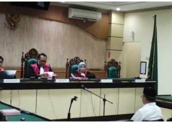 Maling Duit APBD Mantan Bupati Tabalong dan 2 Orang Lainnya di Tuntut 3,5 Tahun Penjara