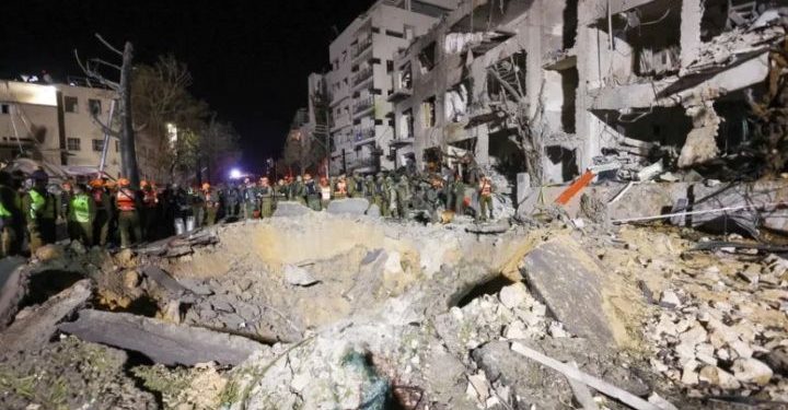 Rudal Hipersonic Iran Bikin Tel Aviv Membara dan Terbakar